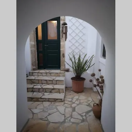 The Arch * Λογοθετιάνικα